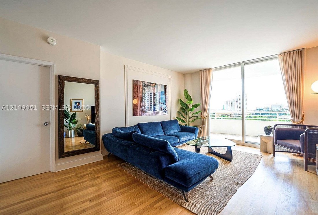 Condo in Miami, Florida, United States 4 - 19139322