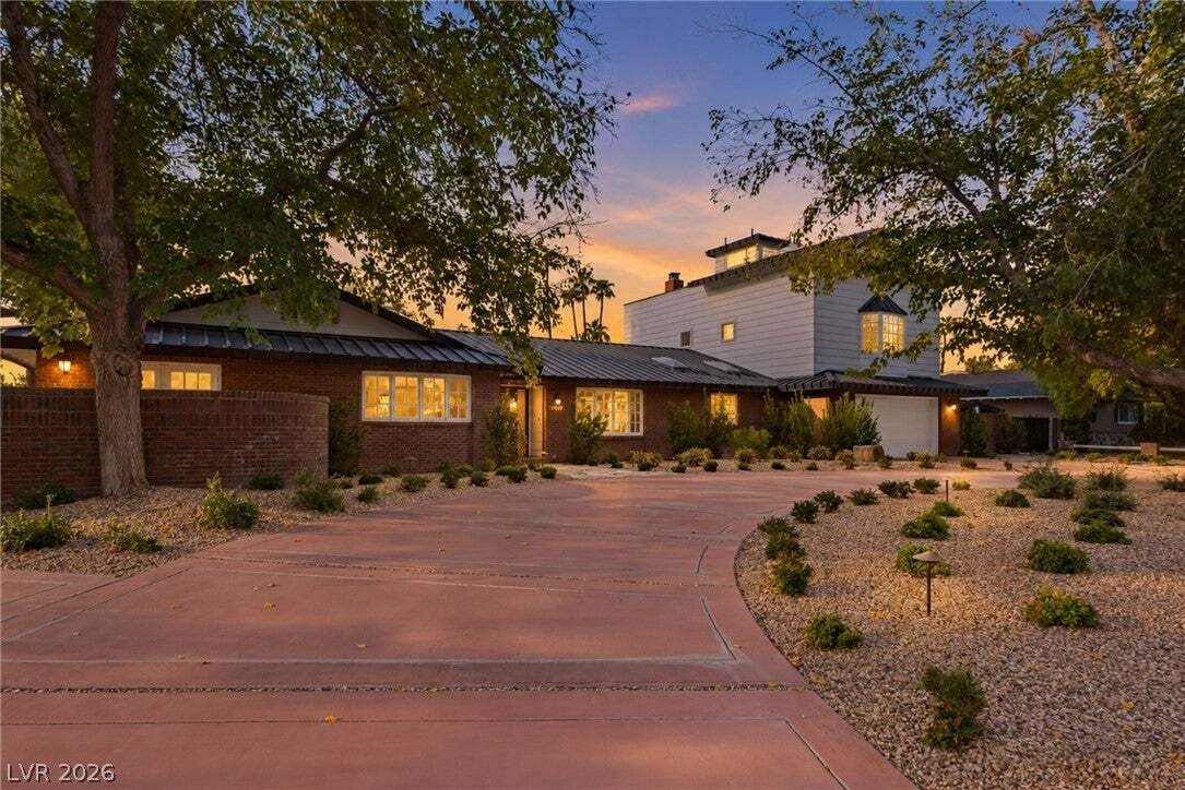 House in Las Vegas, Nevada, United States 1 - 19139610