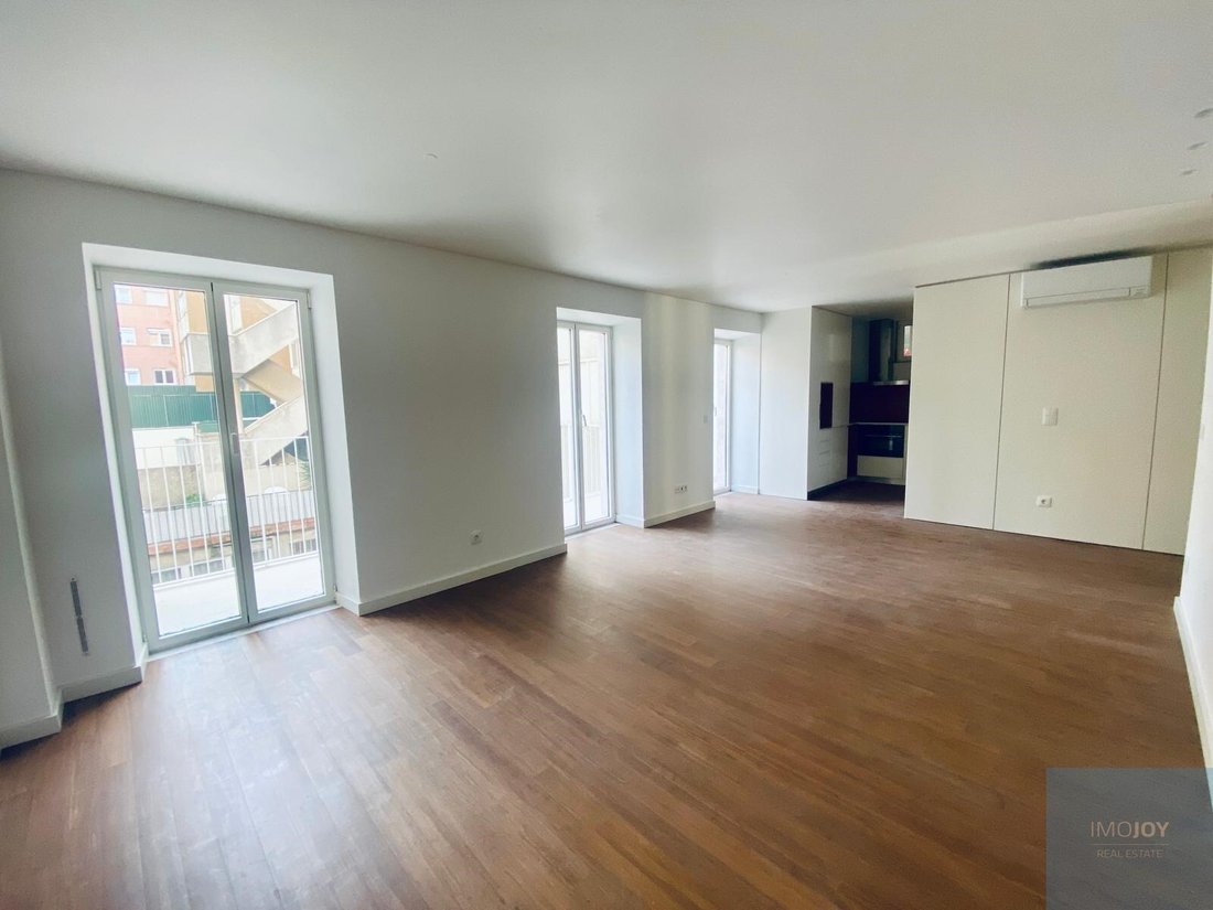 Apartment in Arroios, Lisbon, Portugal 2 - 19141073