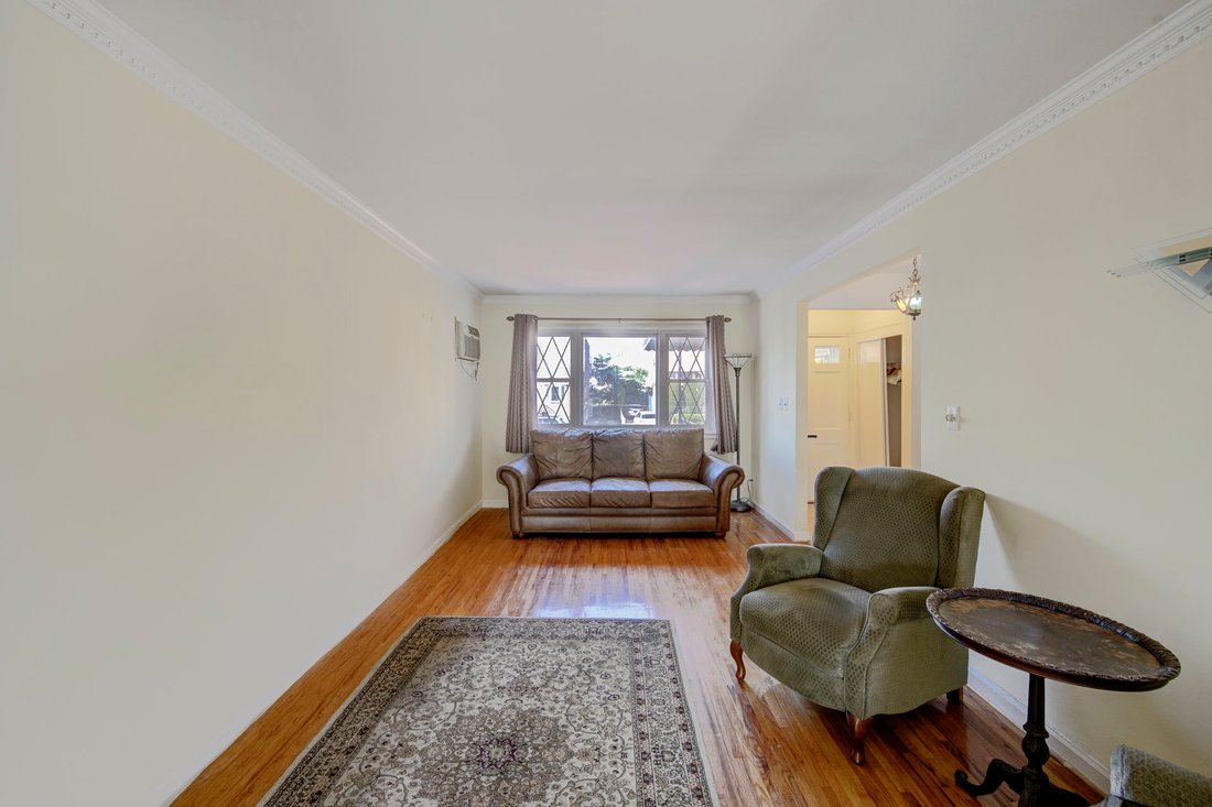 House in New York, New York, United States 2 - 19140746