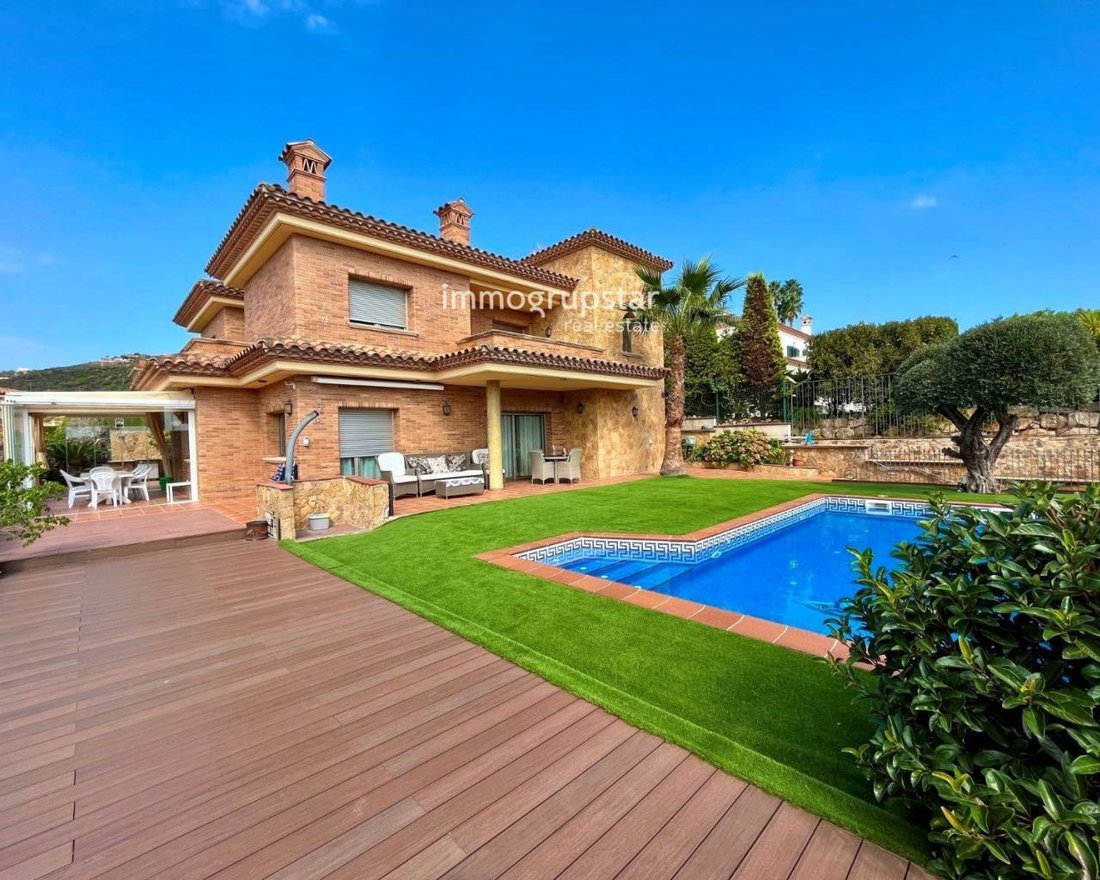 Chalet à Platja d'Aro, Catalogne, Espagne 2 - 19141366