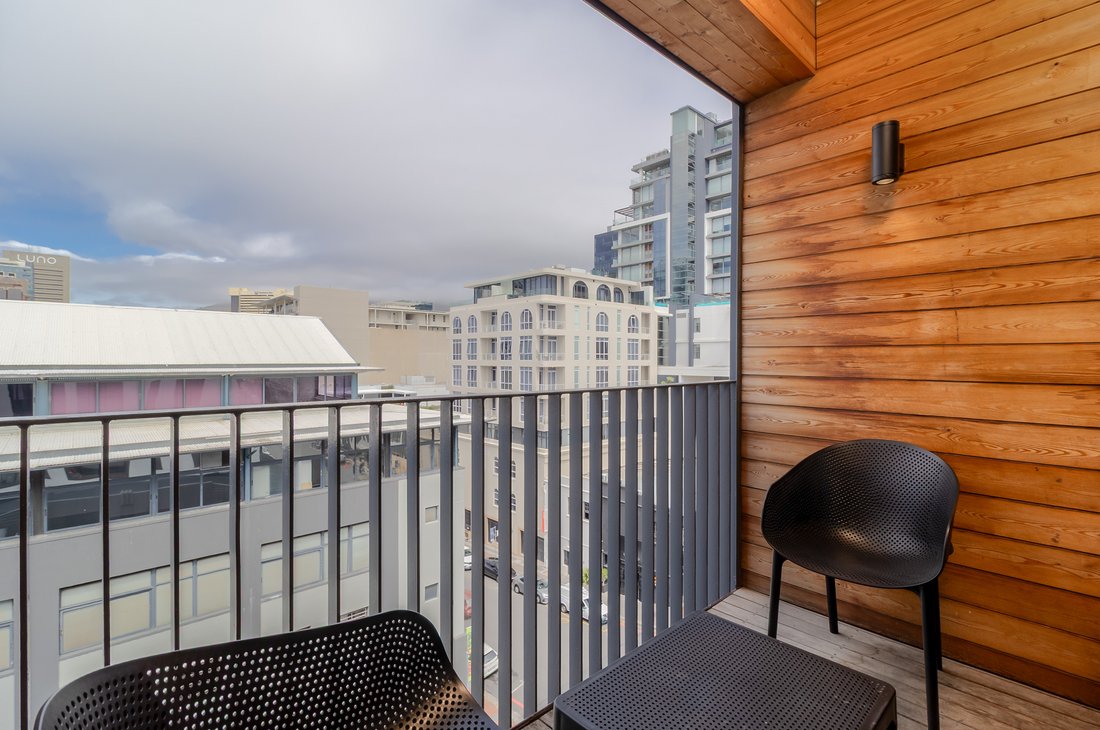 Apartment in De Waterkant, Atlantic Seaboard, Cape Town 3 - 19141807