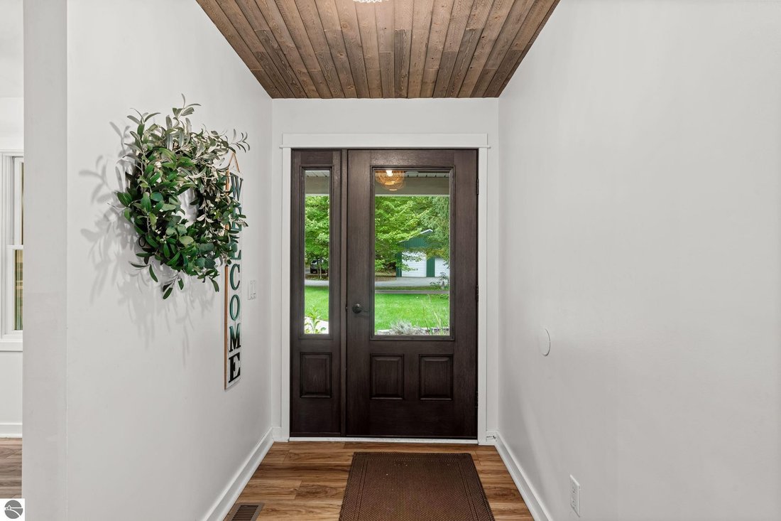 Maison à Central Lake, Michigan, États-Unis 5 - 19139681