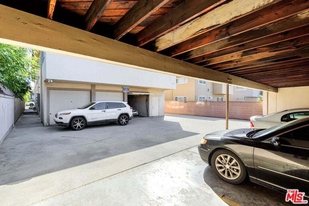 Inglewood, California, United States 5 - 19140206