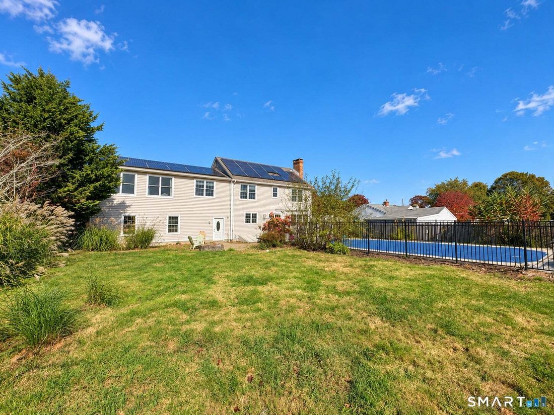 House in Waterford, Connecticut, United States 2 - 19139221