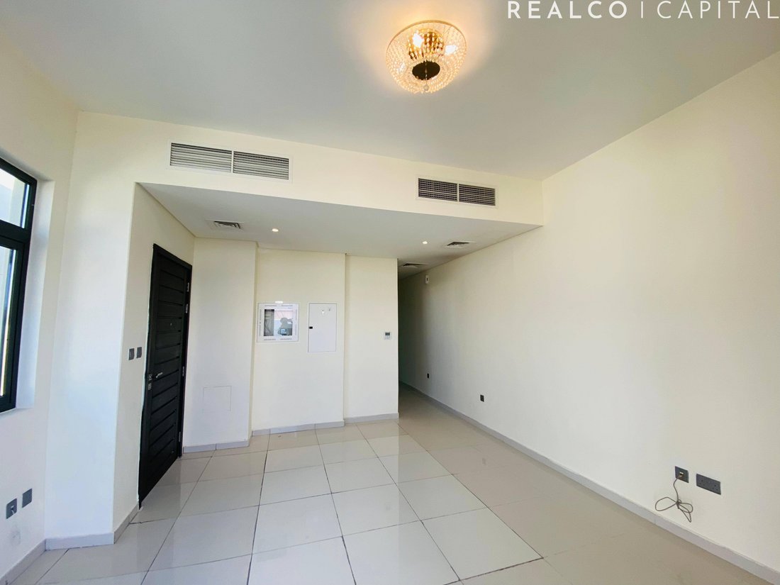 Townhouse in Damac Hills 2, Dubai, United Arab Emirates 2 - 19142955
