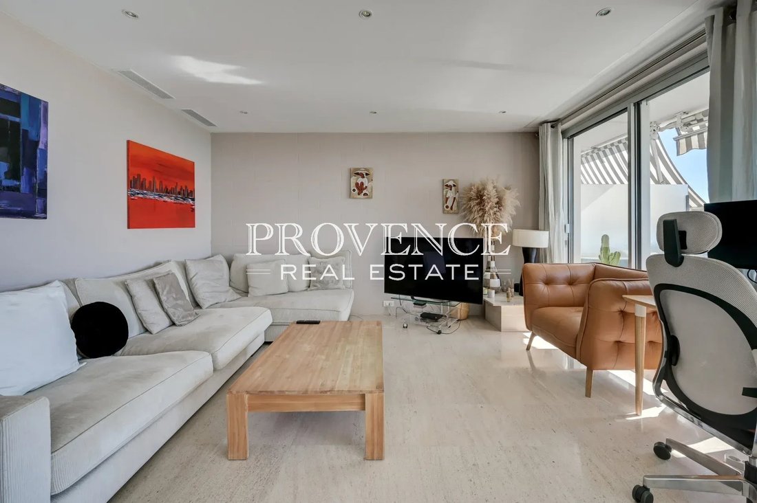 Apartment in Périer, 8e Arrondissement, Marseille 2 - 19140966