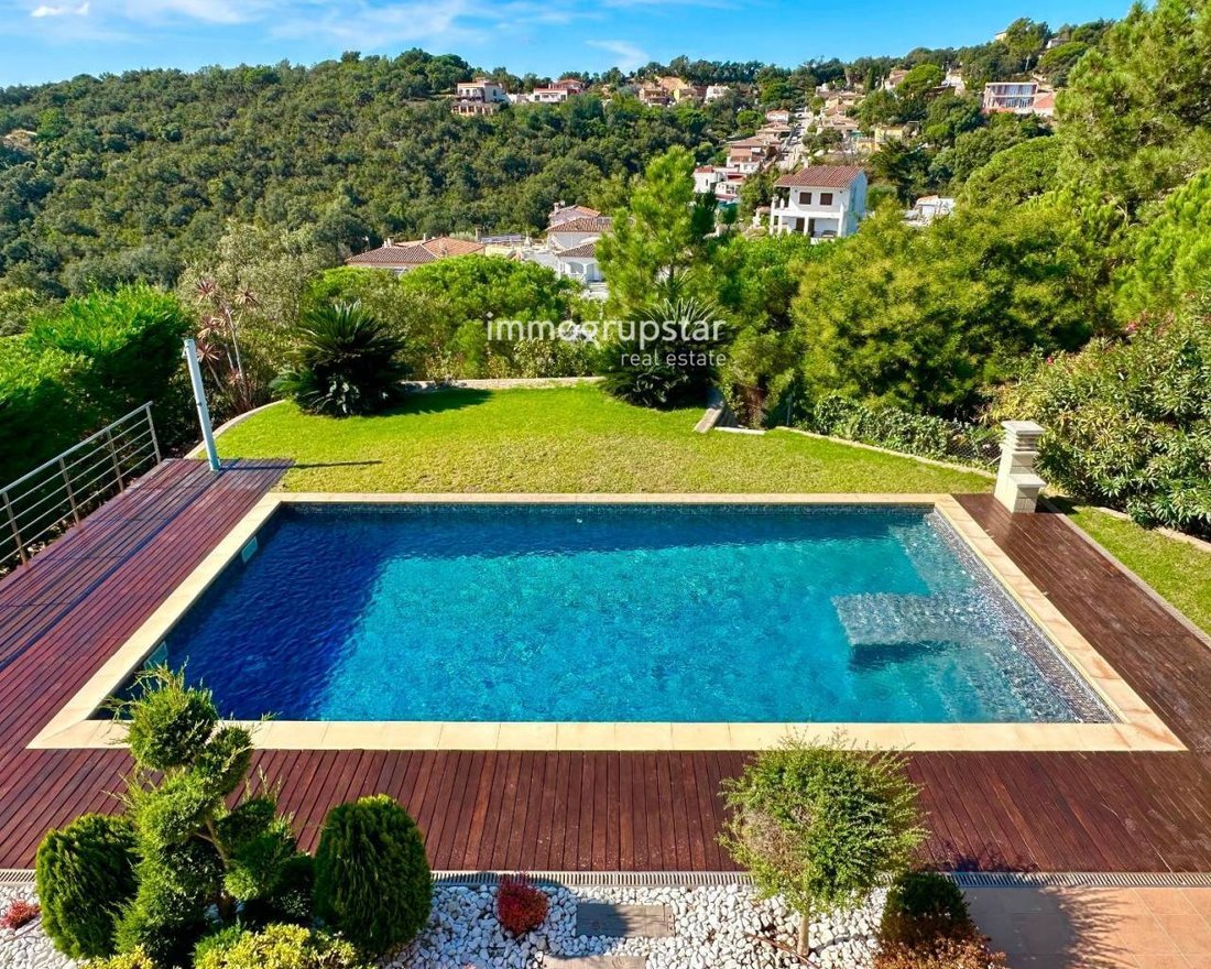Haus in Lloret de Mar, Katalonien, Spanien 3 - 19140983
