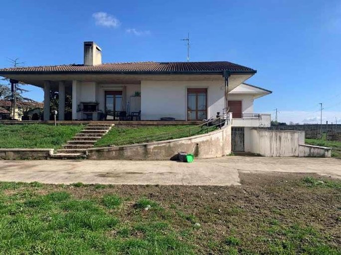 House in Caldiero, Veneto, Italy 1 - 19141741