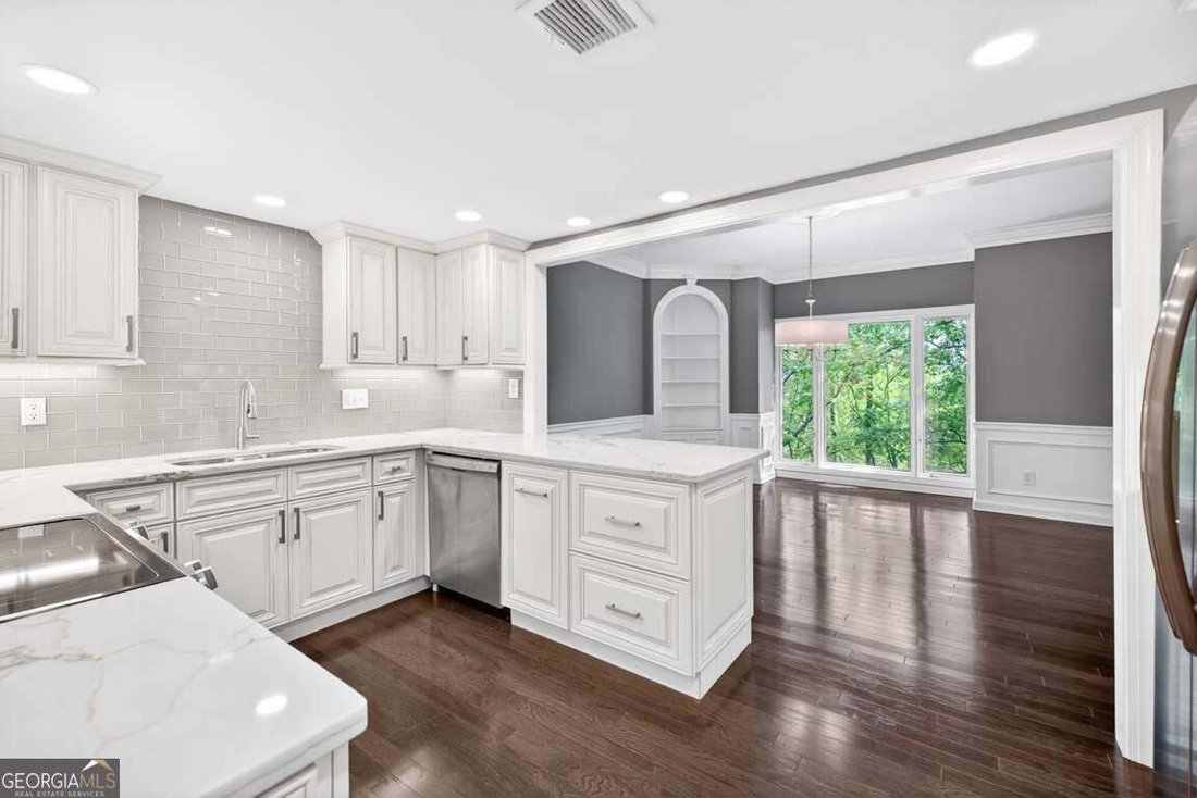 Condo in Atlanta, Georgia, United States 5 - 19142854