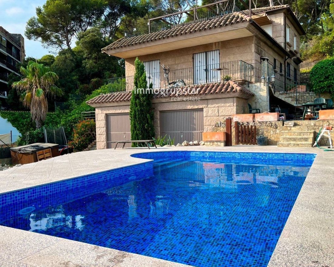 Chalet a Costa Brava, Spagna 1 - 19141347