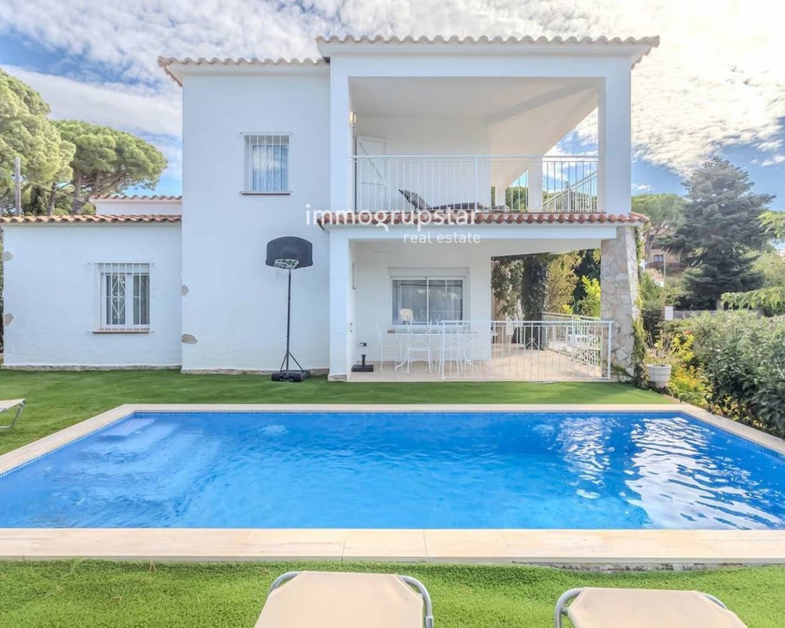 Chalet a Platja d'Aro, Catalogna, Spagna 1 - 19139924