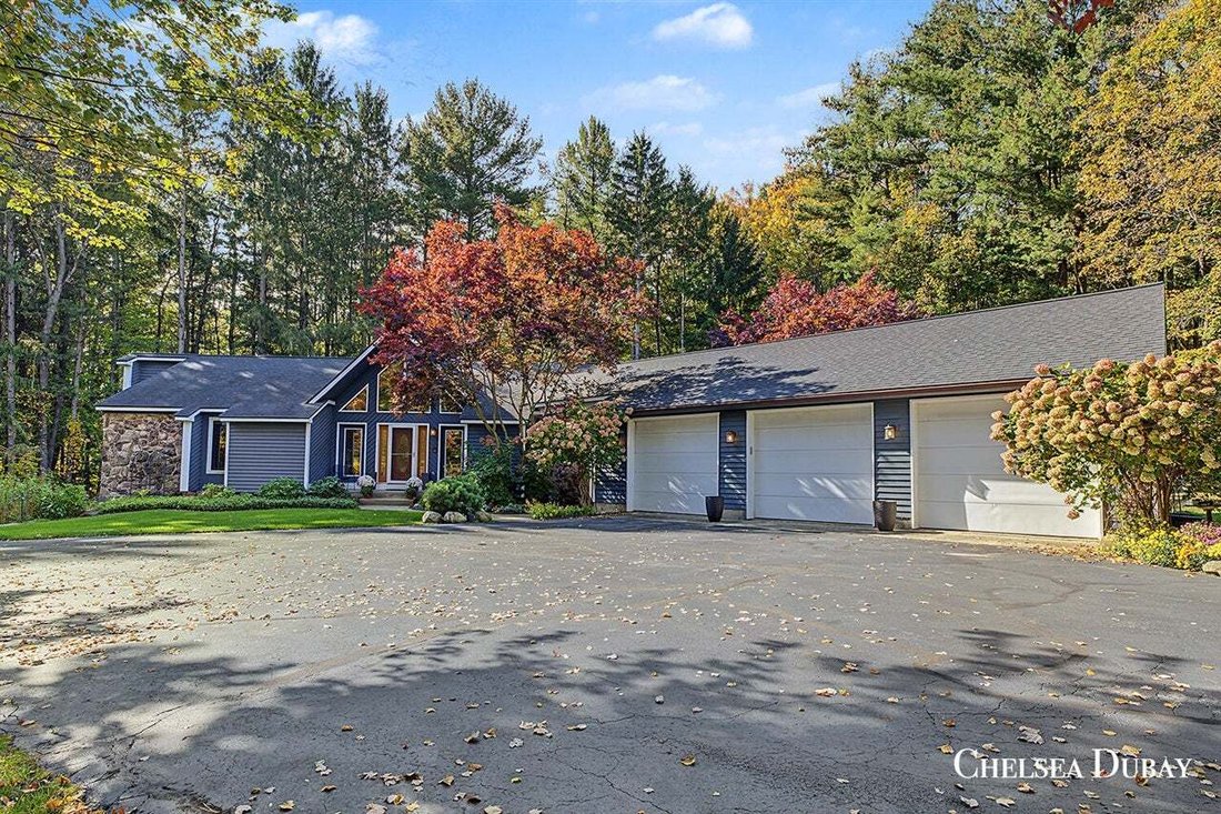 Maison à Caledonia, Michigan, États-Unis 2 - 19140395