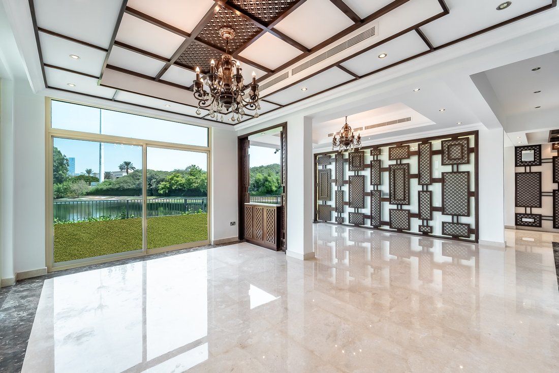 Villa in Jumeirah Islands / Juzur Jumeirah, Dubai, United Arab Emirates 5 - 19140399
