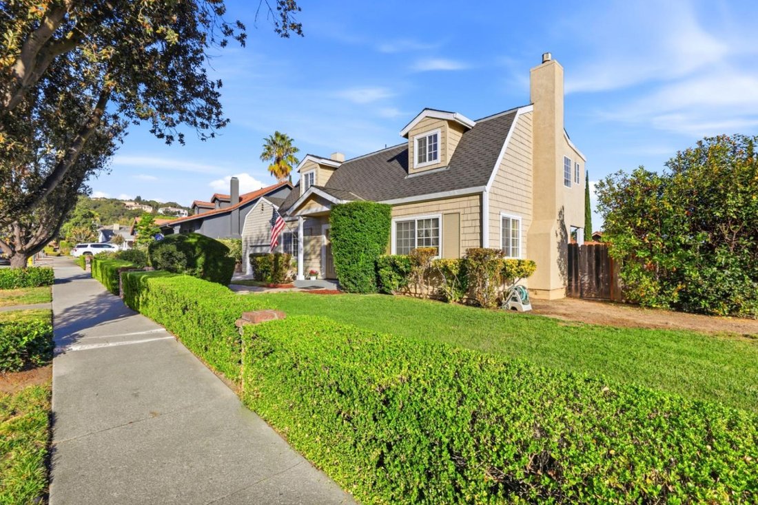 Maison à Gilroy, Californie, États-Unis 4 - 19139781
