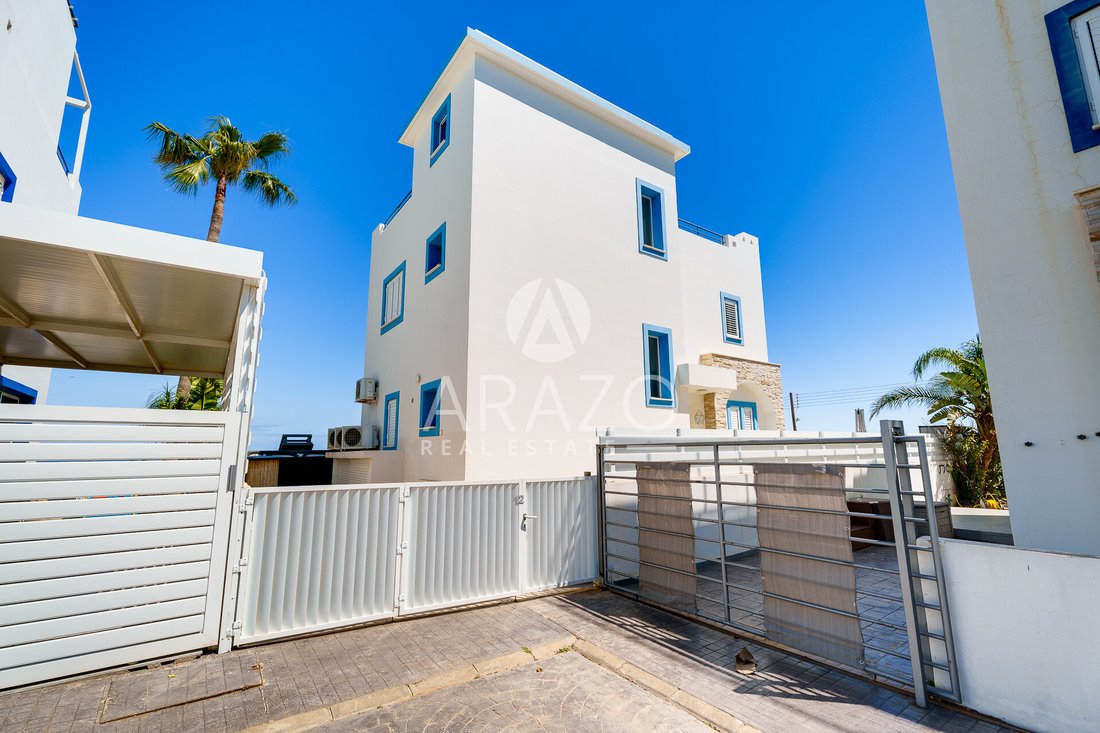Villa a Paralimni, Distretto di Famagosta, Cipro 2 - 19143007