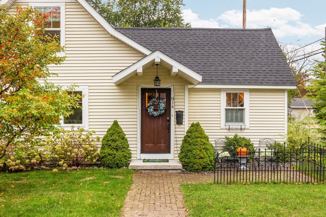 House in Garfield Township, Michigan, United States 2 - 19142844