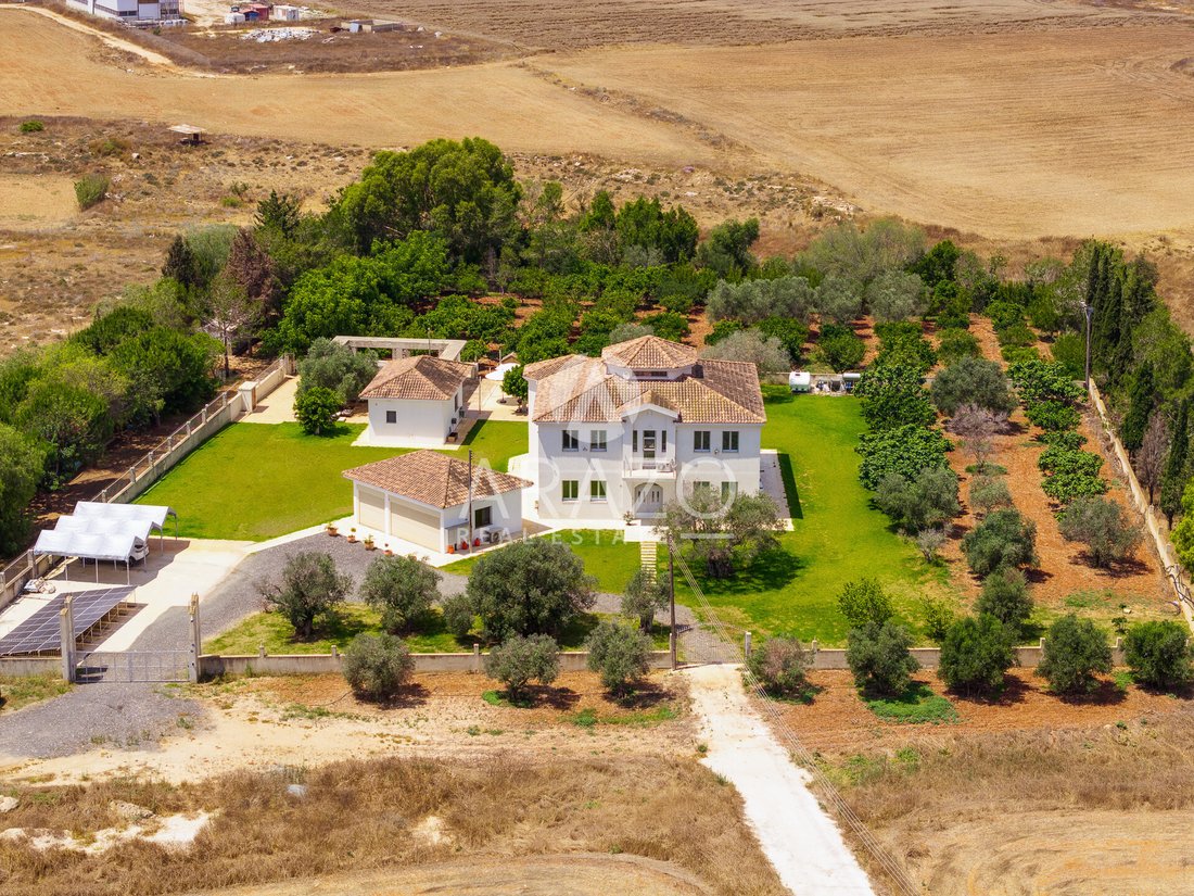 Villa in Güvercinlik, Bezirk Famagusta, Zypern 1 - 19143019
