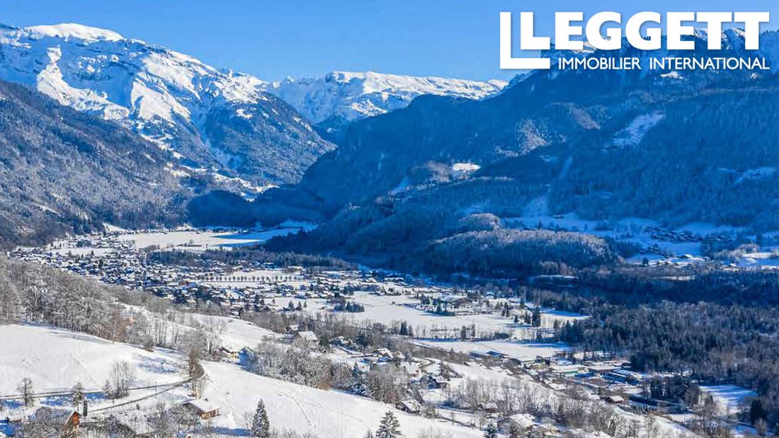 Chalet in Verchaix, Auvergne-Rhône-Alpes, France 1 - 16801487