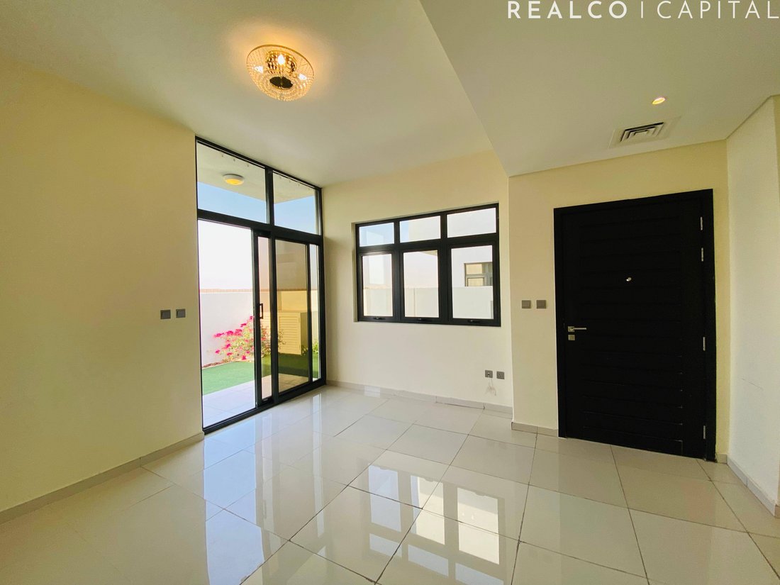 Townhouse in Damac Hills 2, Dubai, United Arab Emirates 1 - 19142955