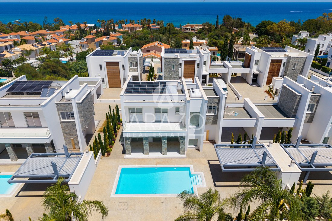 Villa a Paralimni, Distretto di Famagosta, Cipro 2 - 19142626