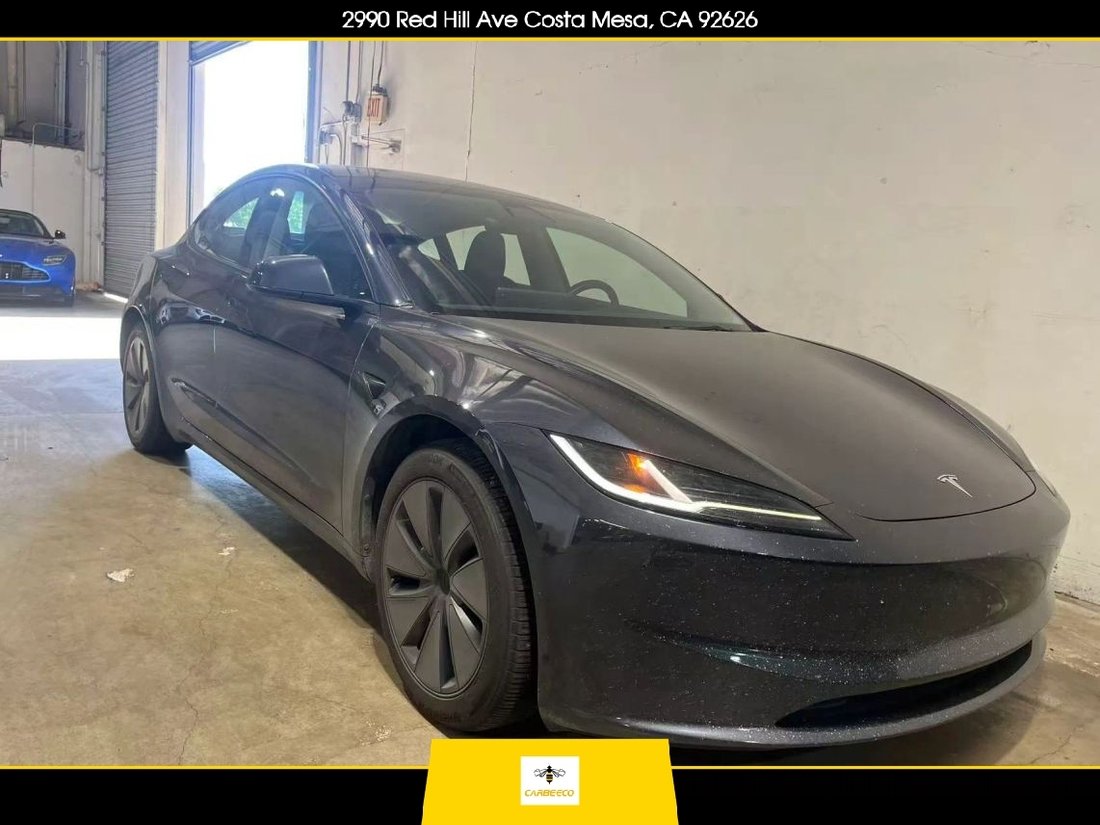 Sedan in Costa Mesa, CA, United States 1 - 19141502