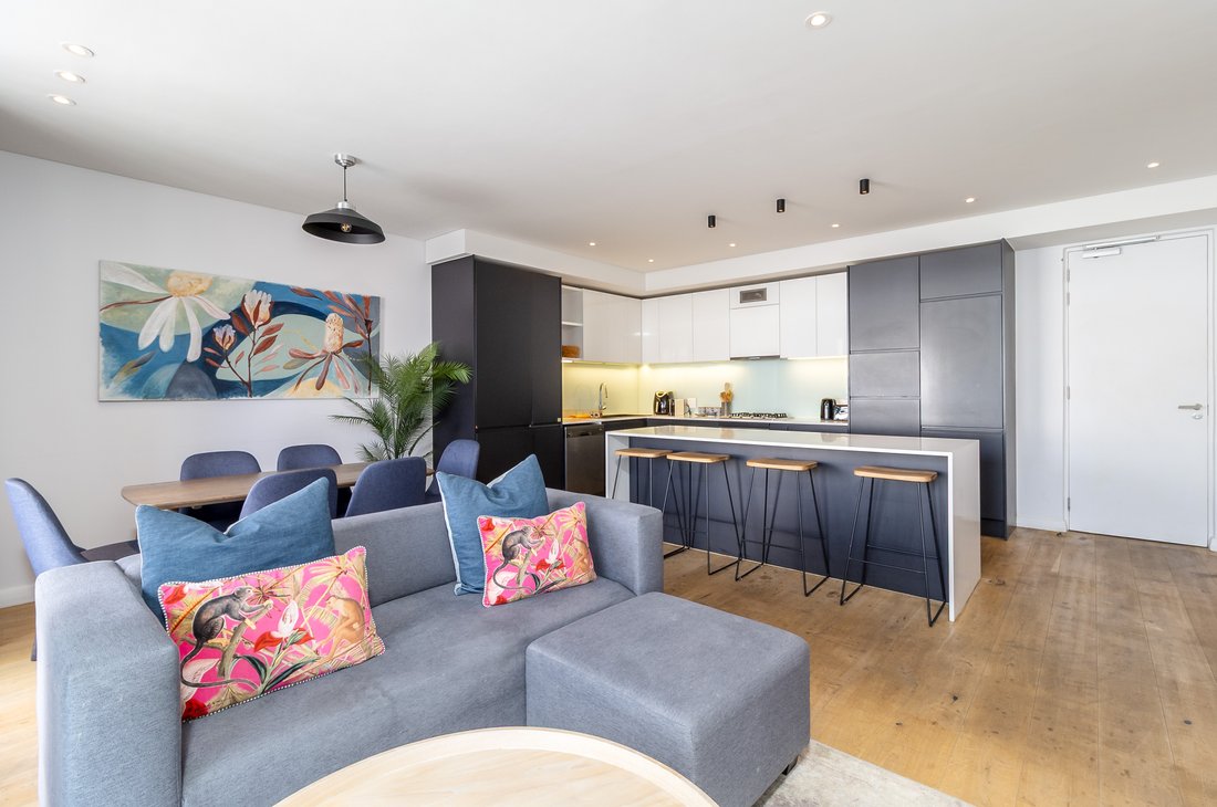 Apartment in De Waterkant, Atlantic Seaboard, Cape Town 2 - 19141807