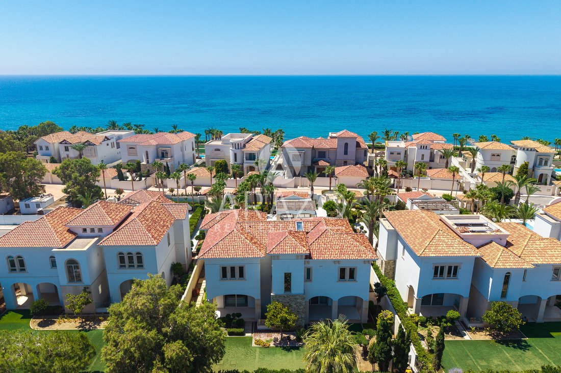 Villa a Perivolia, Distretto di Larnaca, Cipro 1 - 19142674