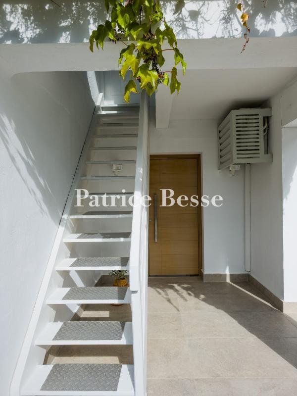 Villa in La Fourragère, Marseille, Provence-Alpes-Côte d'Azur 3 - 19141180