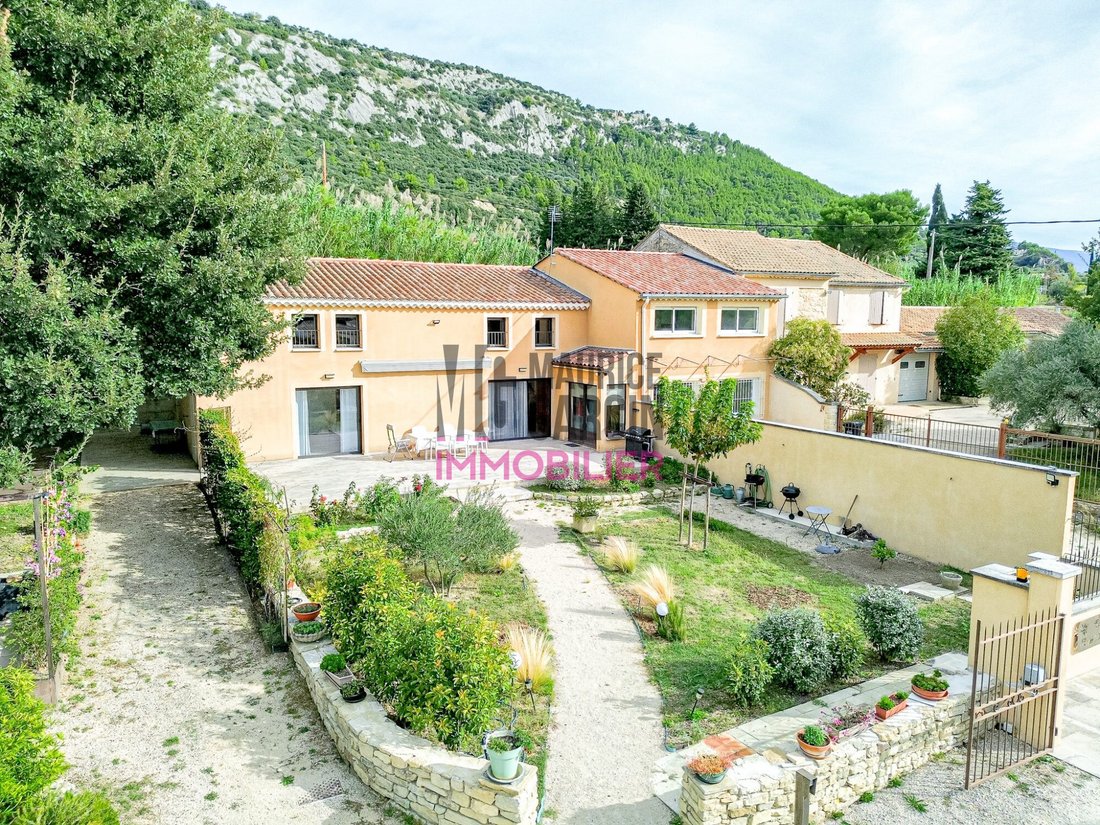 House in Beaumes-de-Venise, Provence-Alpes-Côte d'Azur, France 1 - 19142215