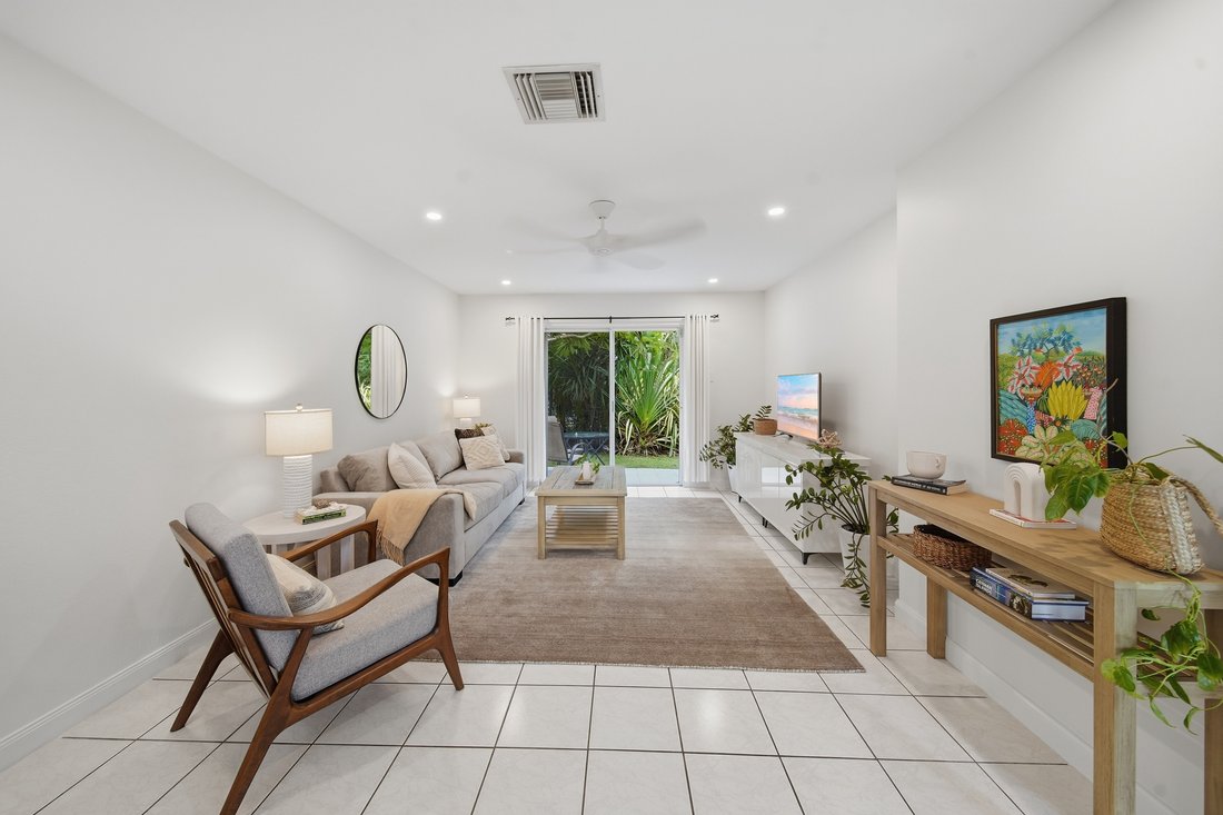 Townhouse in George Town, George Town, Cayman Islands 4 - 19135969