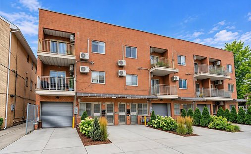 House in New York, New York, United States 1