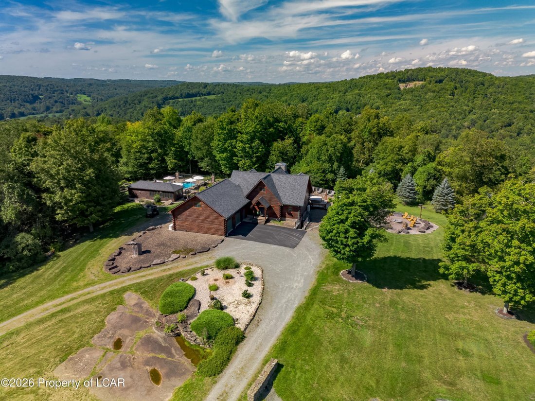 House in Nicholson, Pennsylvania, United States 1 - 19142141