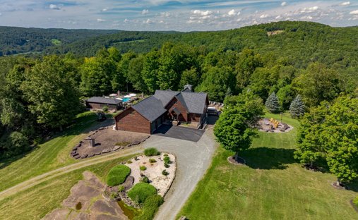 House in Nicholson, Pennsylvania, United States 1