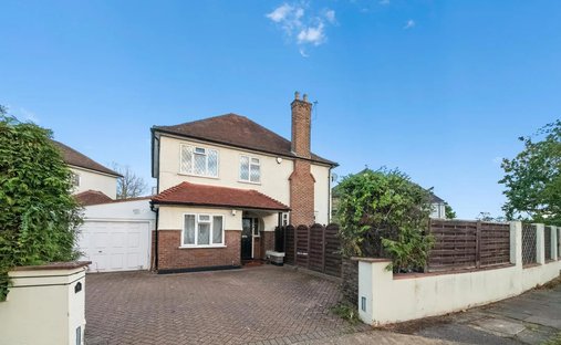 Haus in Willowbank, Hillingdon, England 1