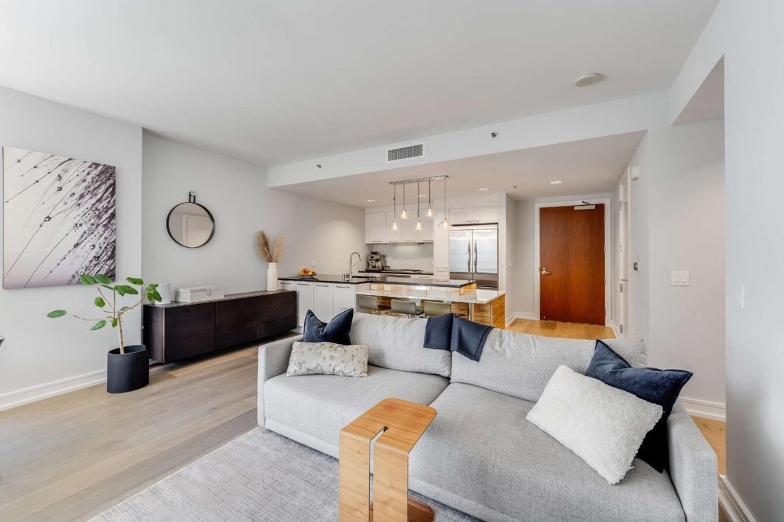 Condo in San Francisco, California, United States 4 - 19139768