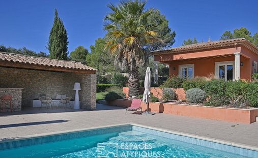 Villa a Hôpital, Nîmes, Francia 1