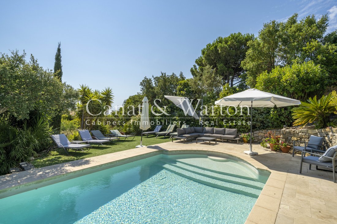 Villa in Sud, Cavalaire-sur-Mer, France 2 - 18423988
