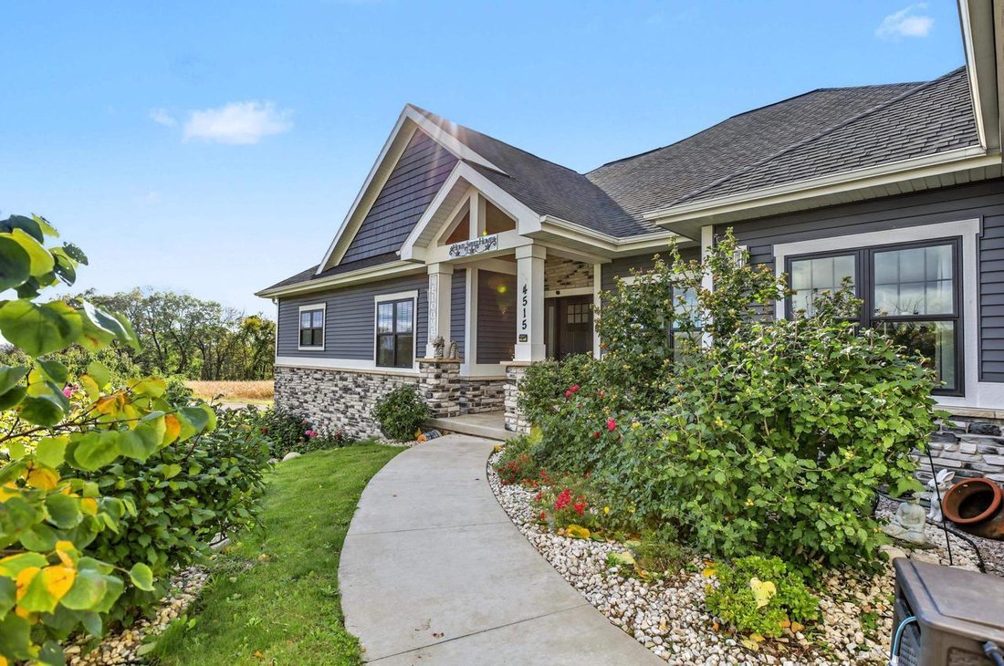 House in Portage, Wisconsin, United States 1 - 19142475