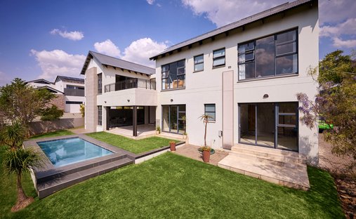 Maison en Les Villas Waterfall 1, Gauteng, Afrique du Sud 1