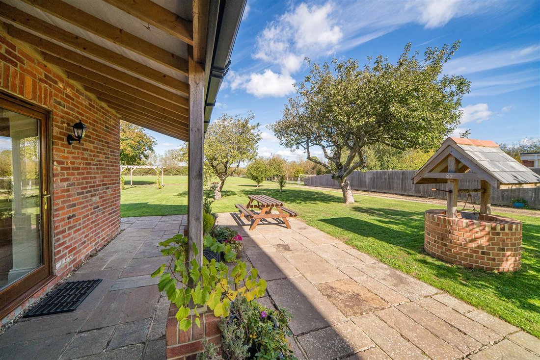 House in Wellow, Shalfleet, England 5 - 19139779