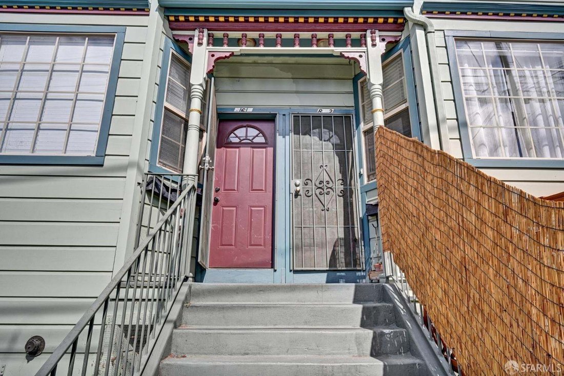 Oakland, California, United States 4 - 19142439