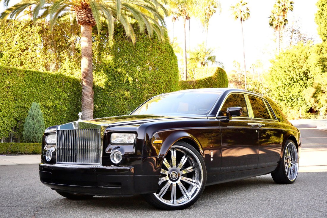 Sedan in West Hollywood, CA, United States 2 - 19139137