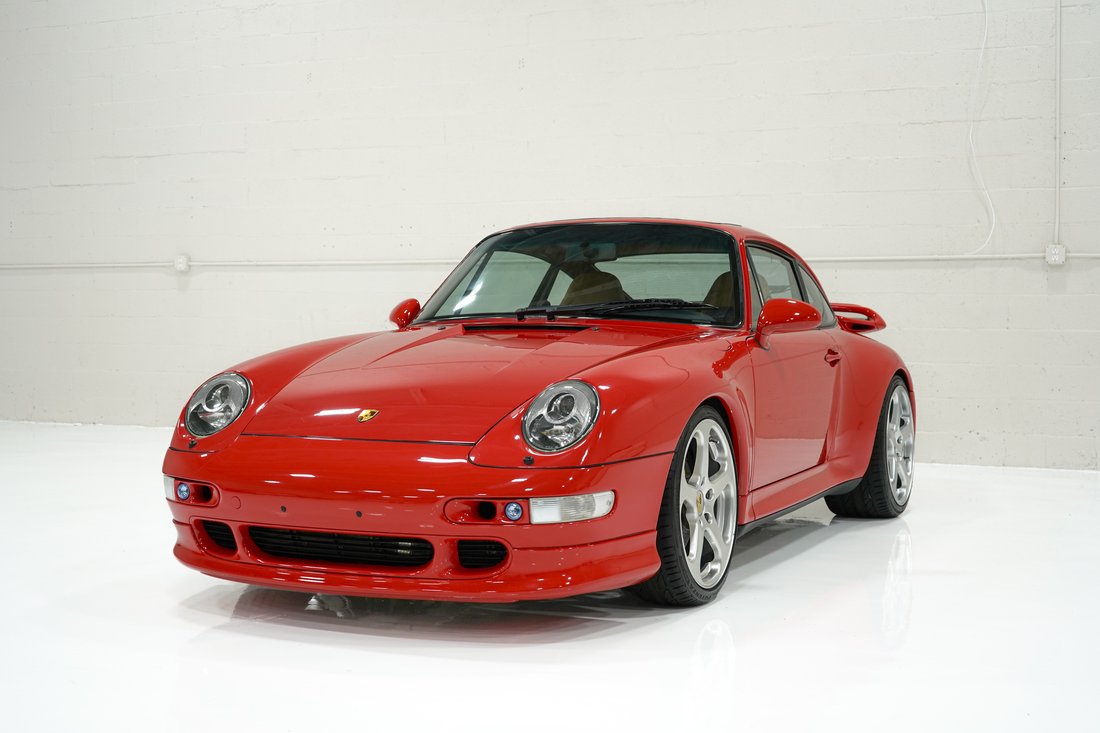 Coupe in West Hollywood, CA, United States 1 - 19139155