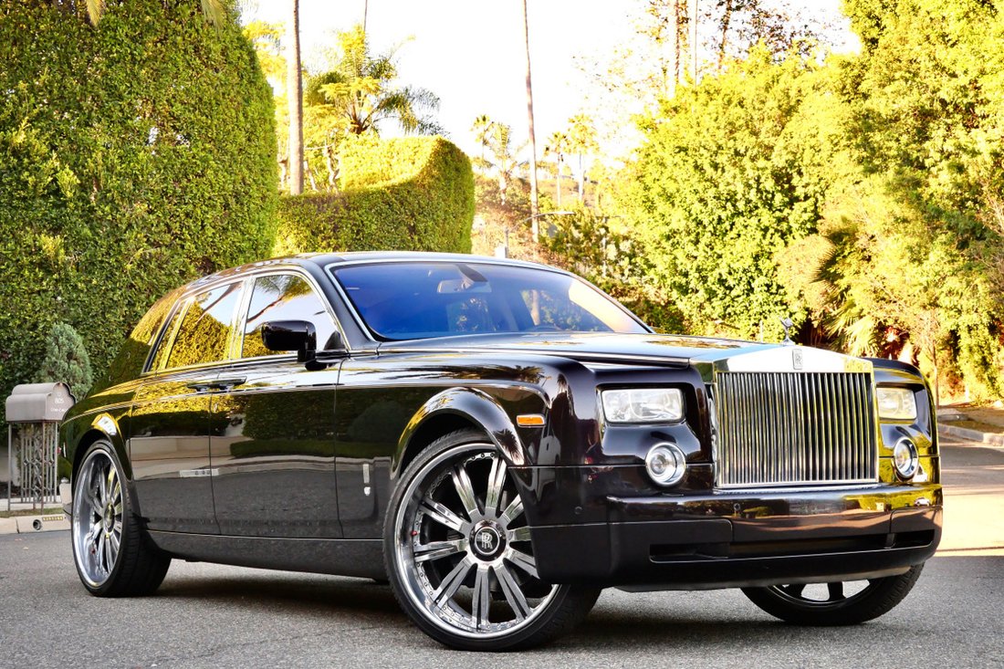 Sedan in West Hollywood, CA, United States 4 - 19139137