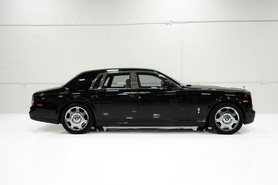 Sedan in West Hollywood, CA, United States 2 - 19139138
