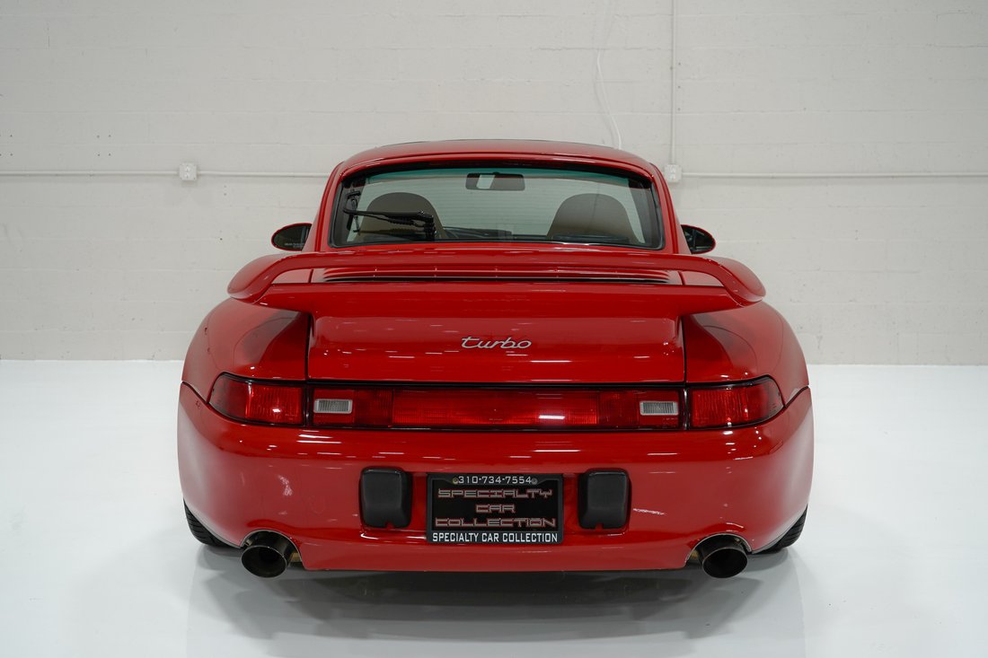 Coupe in West Hollywood, CA, United States 5 - 19139155