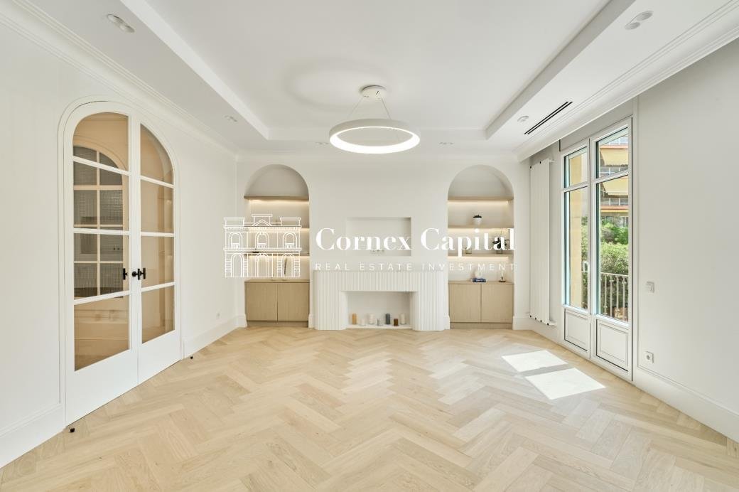 Apartment in Sarrià-Sant Gervasi, Barcelona, Spain 2 - 19143368