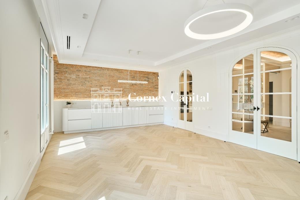 Apartment in Sarrià-Sant Gervasi, Barcelona, Spain 4 - 19143368