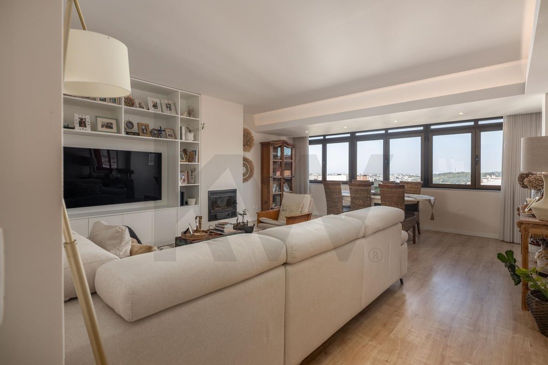 Apartment in Alfragide, Lisbon, Portugal 3 - 19143389